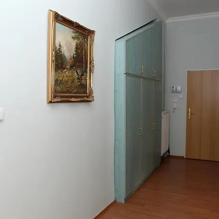7k - Lazenska
