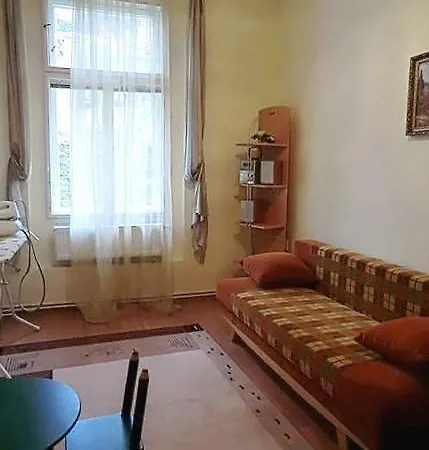 Apartment 7k - Lazenska